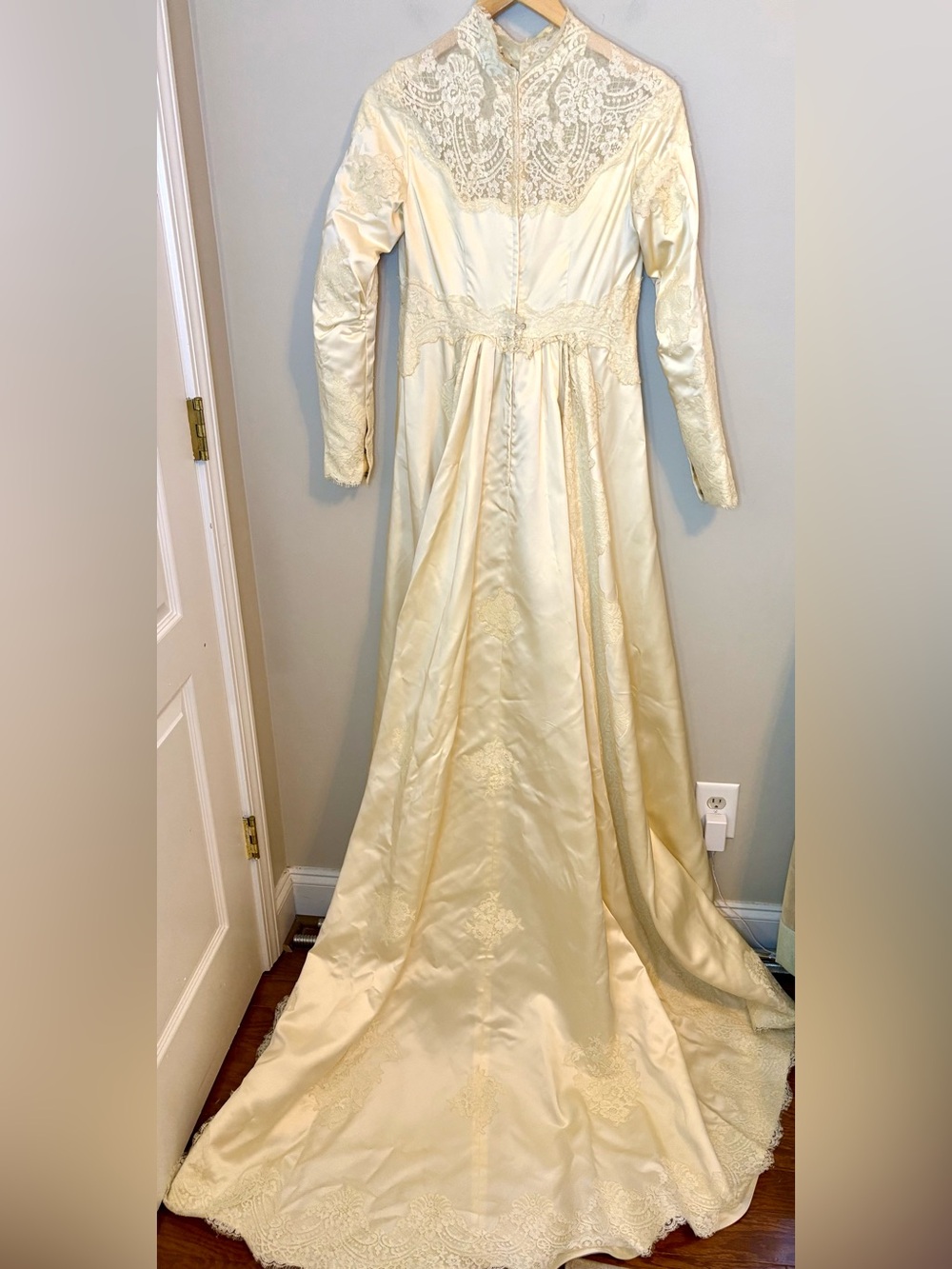 1970s Vintage ILGWU Wedding Gown Size 12 Satin Lace Long Sleeve Train